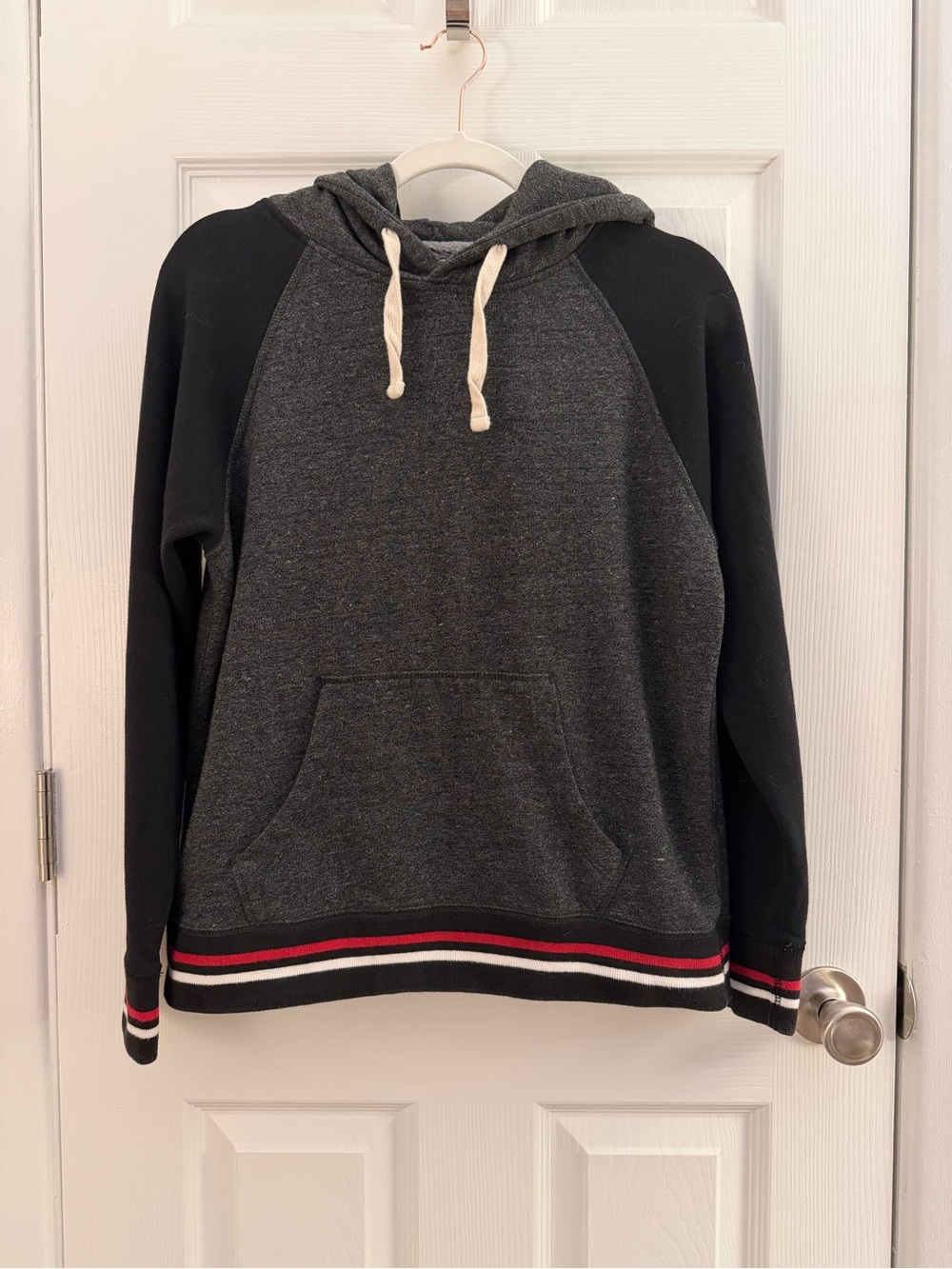 Tailgate Black Gray Colorblock Stripe Pullover Hoodie Large